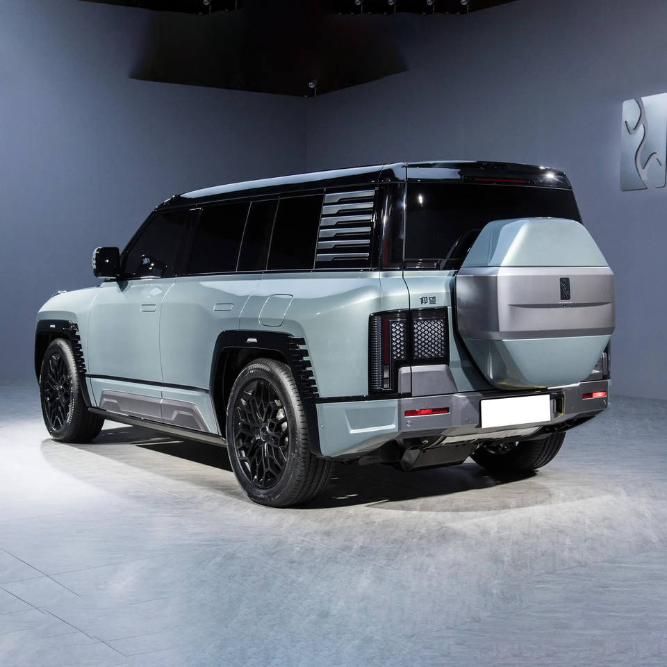 Voiture Électrique U8 – Éco-Performante et Chic