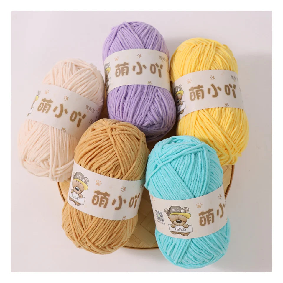 Factory Direct 100% Polyester Chenille Fancy Yarn Hand-Woven Knitting Yarn with Dyed Pattern for Weaving