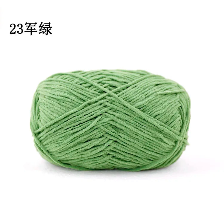 Factory Direct 100% Polyester Chenille Fancy Yarn Hand-Woven Knitting Yarn with Dyed Pattern