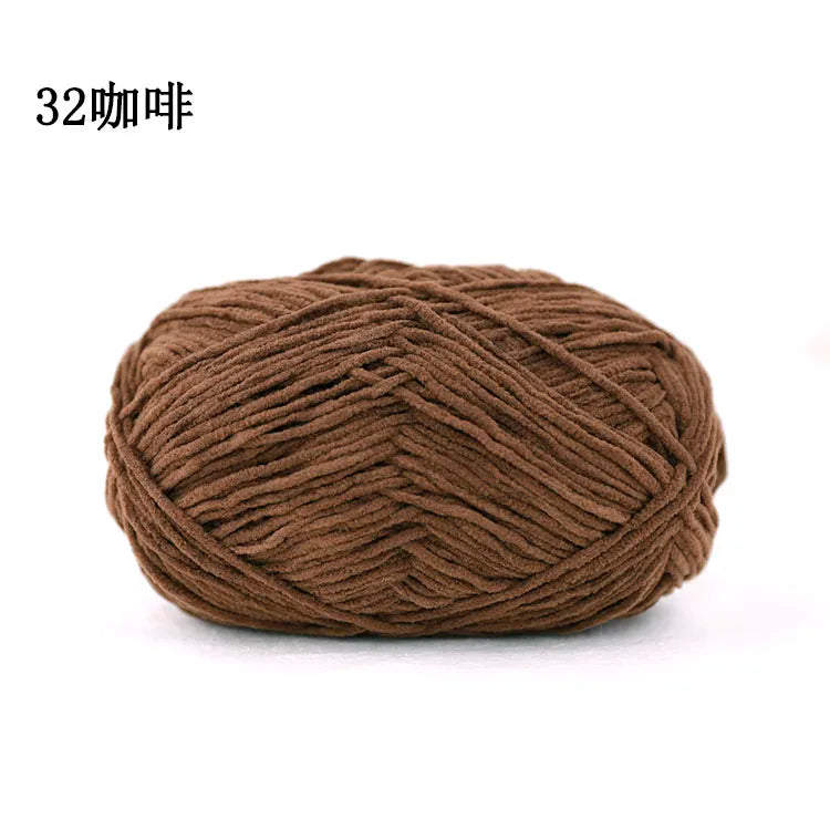 Factory Direct 100% Polyester Chenille Fancy Yarn Hand-Woven Knitting Yarn with Dyed Pattern for Weaving