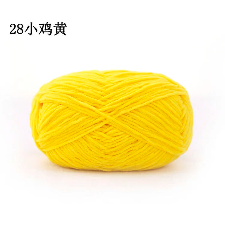 Factory Direct 100% Polyester Chenille Fancy Yarn Hand-Woven Knitting Yarn with Dyed Pattern