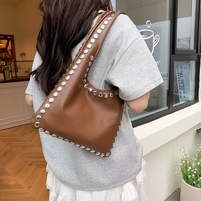 Luxury Design Bag Portable Womens Tote Bag Large Capacity Ladies Handbag Rivet Pu Soft Leather Shoulder Bag