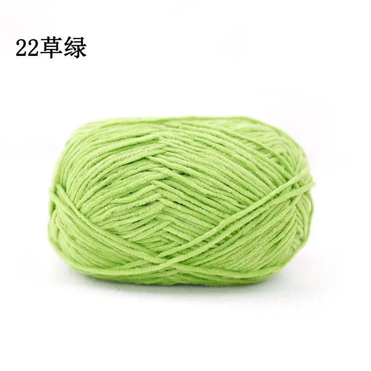 Factory Direct 100% Polyester Chenille Fancy Yarn Hand-Woven Knitting Yarn with Dyed Pattern