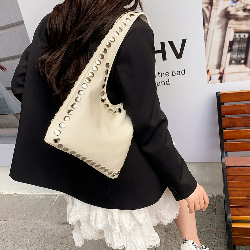 Luxury Design Bag Portable Womens Tote Bag Large Capacity Ladies Handbag Rivet Pu Soft Leather Shoulder Bag