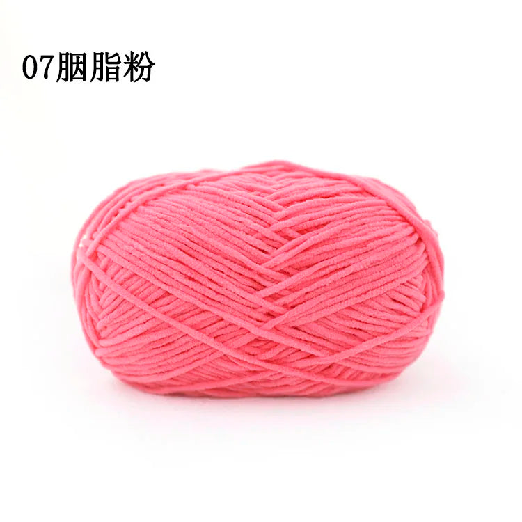 Factory Direct 100% Polyester Chenille Fancy Yarn Hand-Woven Knitting Yarn with Dyed Pattern