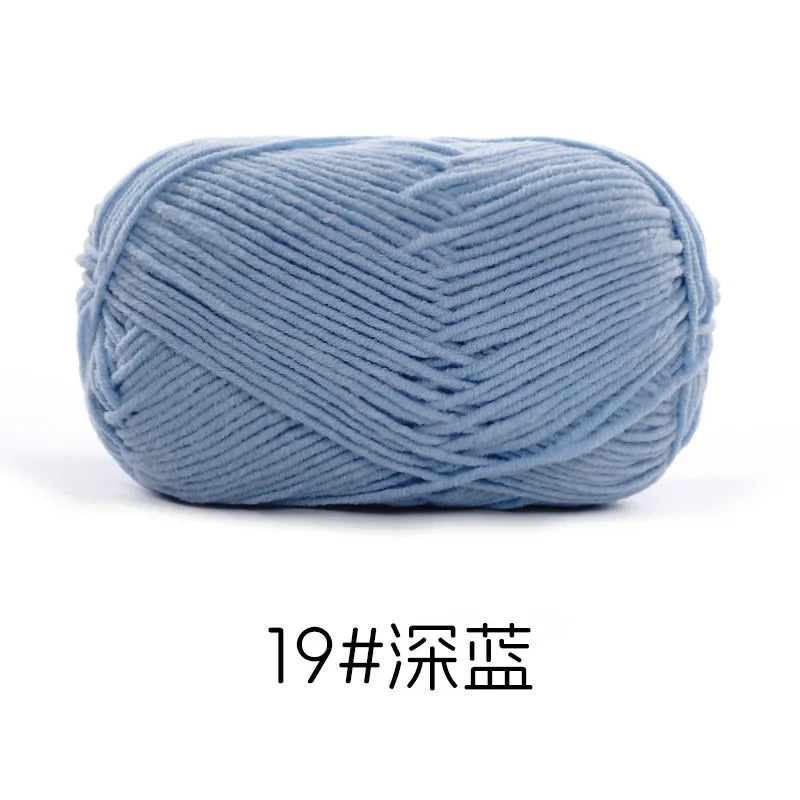 Pelote de Fil de Coton de Lait Peigné à 4 Brins, Laine Douce pour Crocheter et Tisser à la Main, 50g Chacun. 120M)