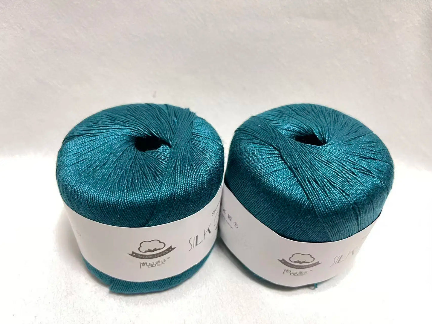 Nouveau 2 pièces noël soie dentelle coton lait Crochet fil bébé tricoté à la main chaud doux fil à tricoter pour le tricot à la main