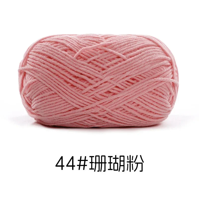 Pelote de Fil de Coton de Lait Peigné à 4 Brins, Laine Douce pour Crocheter et Tisser à la Main, 50g Chacun. 120M)