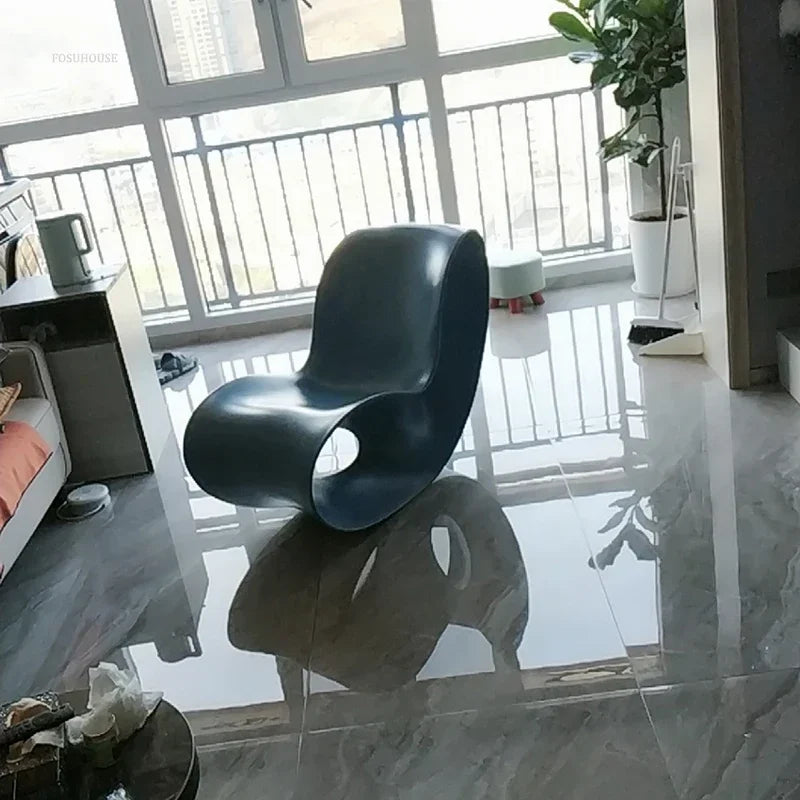 Chaise longue en plastique légère et luxueuse, Chaise à bascule d'extérieur moderne, créative, paresseuse, pour loisirs, maison, balcon, salon