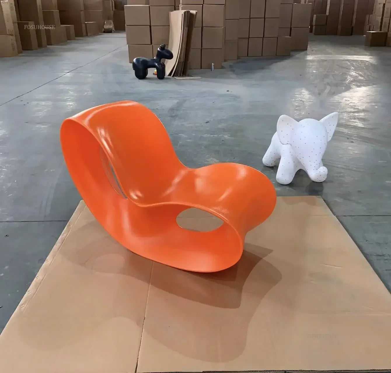 Chaise longue en plastique légère et luxueuse, Chaise à bascule d'extérieur moderne, créative, paresseuse, pour loisirs, maison, balcon, salon