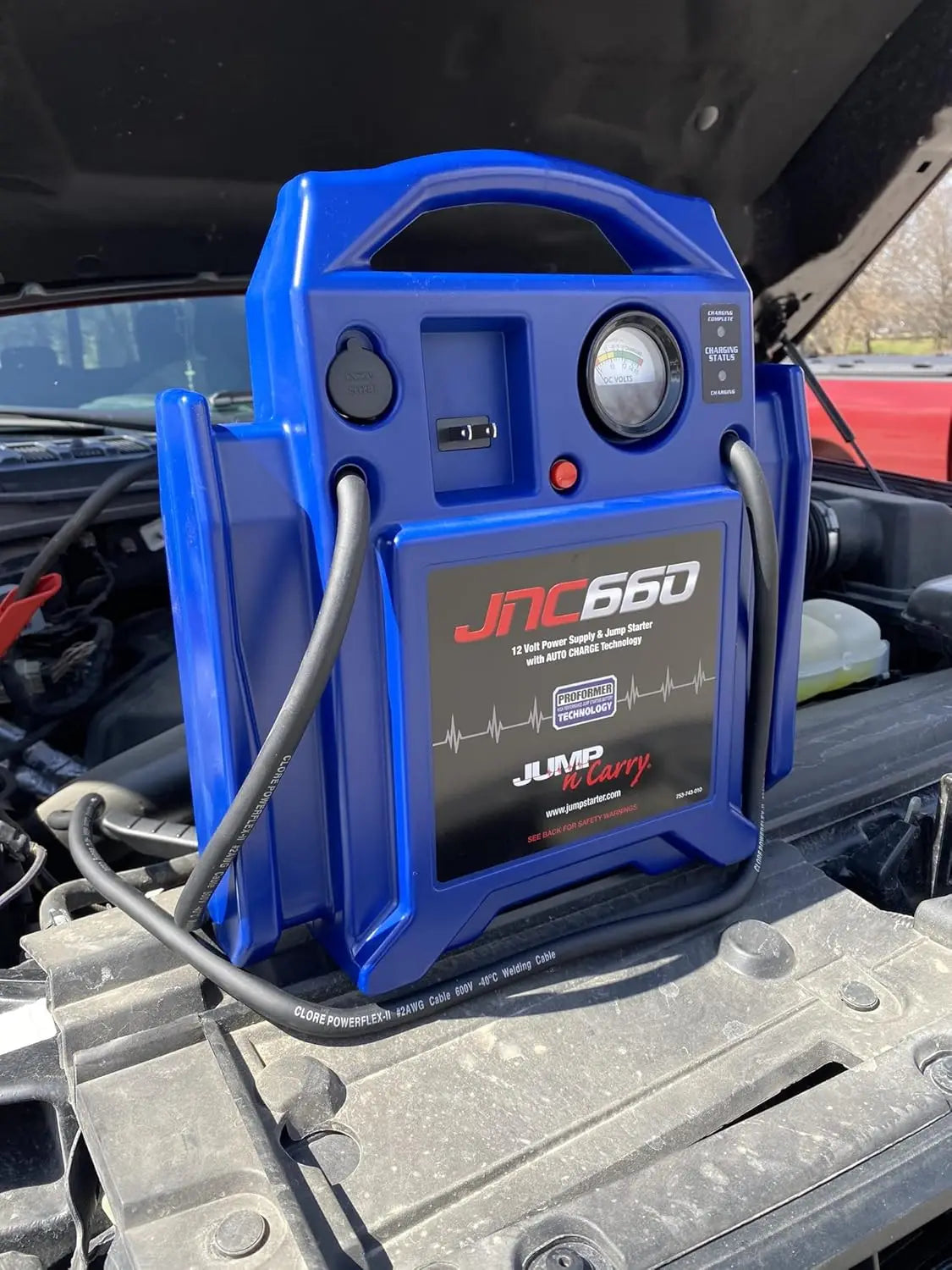 Jump-N-Carry JNC660 1700 Peak Amp Démarreur de saut 12 volts, bleu