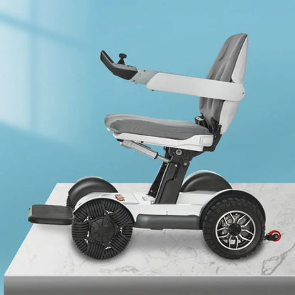 Bon prix Ultra léger mobilité automatique APP télécommande Portable pliant Robot intelligent électrique fauteuil roulant pliable