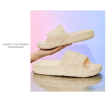 Sandales de plage solides pour hommes et femmes, pantoufles d'été antidérapantes, souples, unisexes, chaussures de luxe ultralégères pour l'extérieur