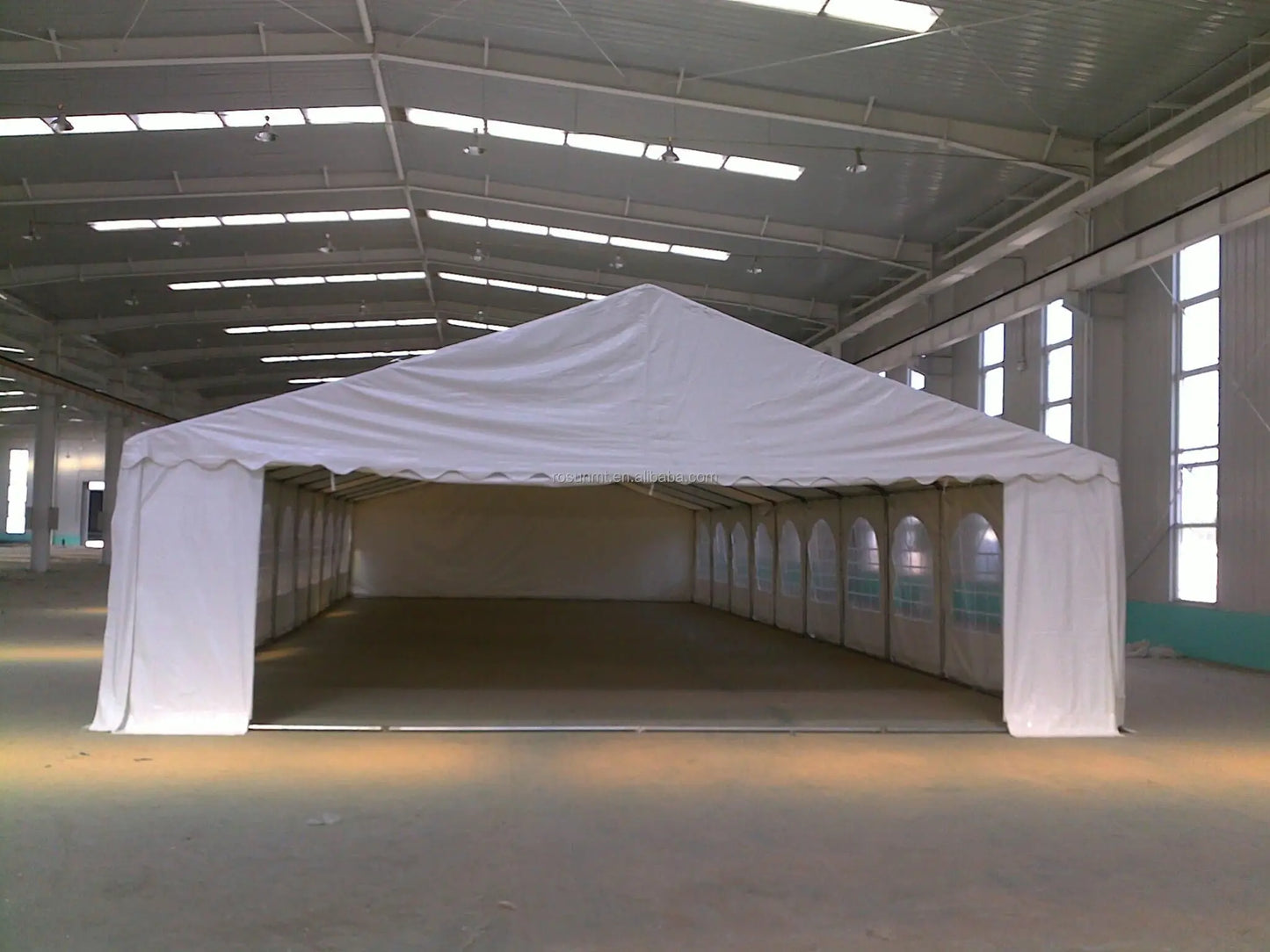 Grande tente pour événement de fête de mariage, matériau de haute qualité, Durable, facile à installer, capacité de 200 personnes