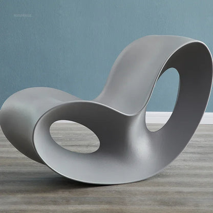 Chaise longue en plastique légère et luxueuse, Chaise à bascule d'extérieur moderne, créative, paresseuse, pour loisirs, maison, balcon, salon