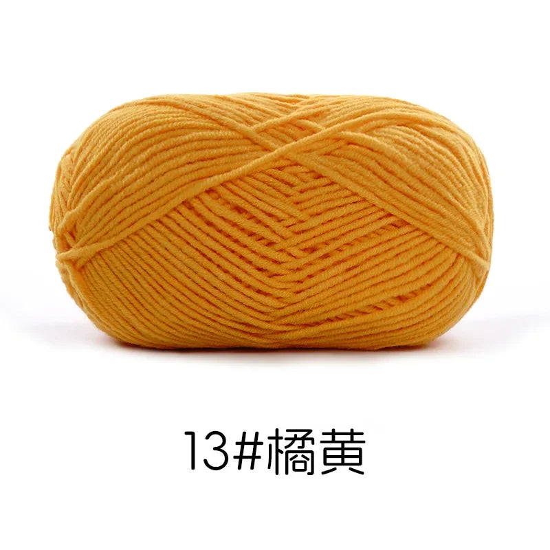 Pelote de Fil de Coton de Lait Peigné à 4 Brins, Laine Douce pour Crocheter et Tisser à la Main, 50g Chacun. 120M)