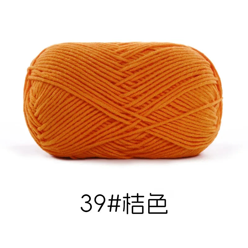 Pelote de Fil de Coton de Lait Peigné à 4 Brins, Laine Douce pour Crocheter et Tisser à la Main, 50g Chacun. 120M)
