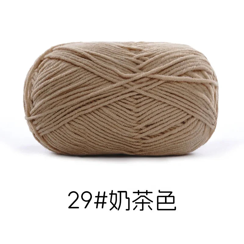 Pelote de Fil de Coton de Lait Peigné à 4 Brins, Laine Douce pour Crocheter et Tisser à la Main, 50g Chacun. 120M)
