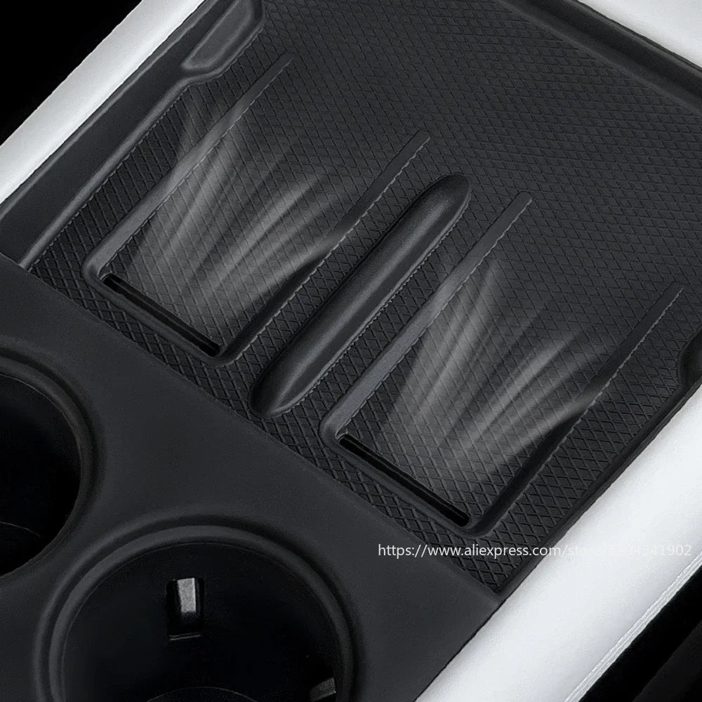 Xiaopeng-Coussin en silicone de charge sans fil, intérieur de protection, contrôle central, tasse à eau, adapté pour Xpeng G6