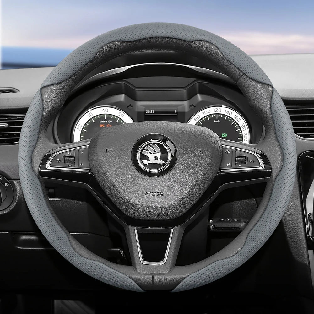مناسب لـ Skoda غطاء عجلة قيادة من الجلد المسامي بتصميم مقطع سريع التحرير، مضاد للانزلاق ومتين، لسيارات Octavia Rapid Kodiaq Karoq Fabia Superb Kamiq Citigo Scala Combi Kylaq Kushag Slavia Black