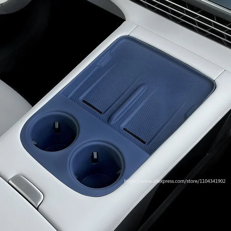 Xiaopeng-Coussin en silicone de charge sans fil, intérieur de protection, contrôle central, tasse à eau, adapté pour Xpeng G6