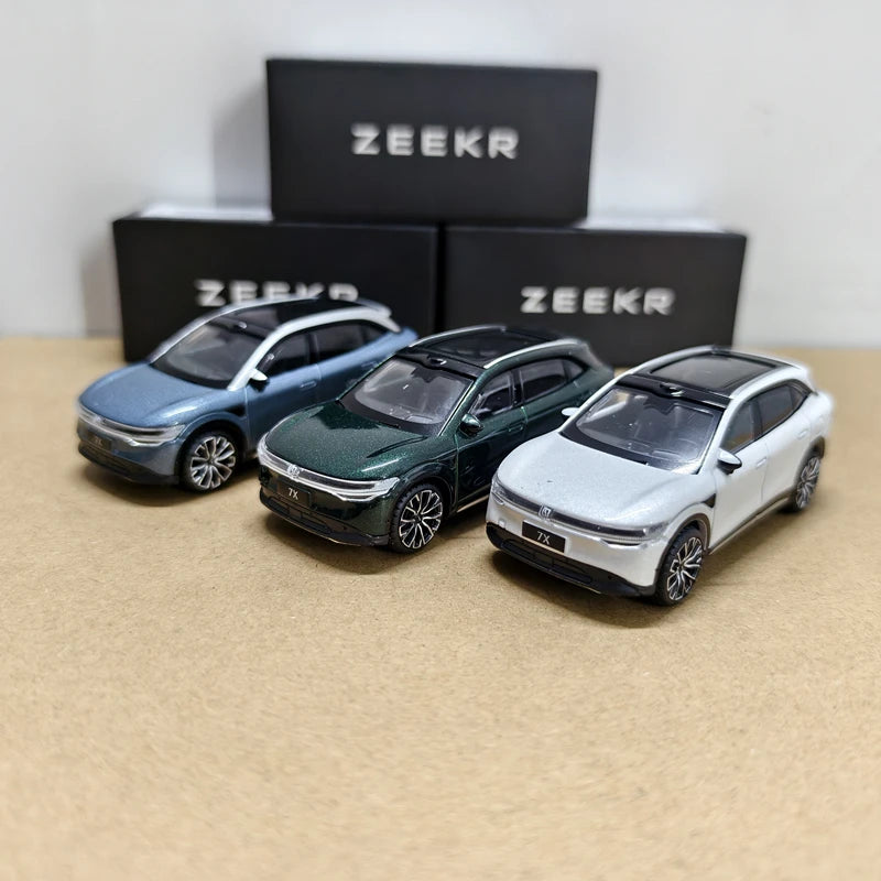 1:64 ZEEKR 7X SUV modèle de voiture en alliage moulé sous pression en métal Miniature échelle nouvelle énergie véhicule modèle de voiture Simulation Collection enfants jouet cadeau