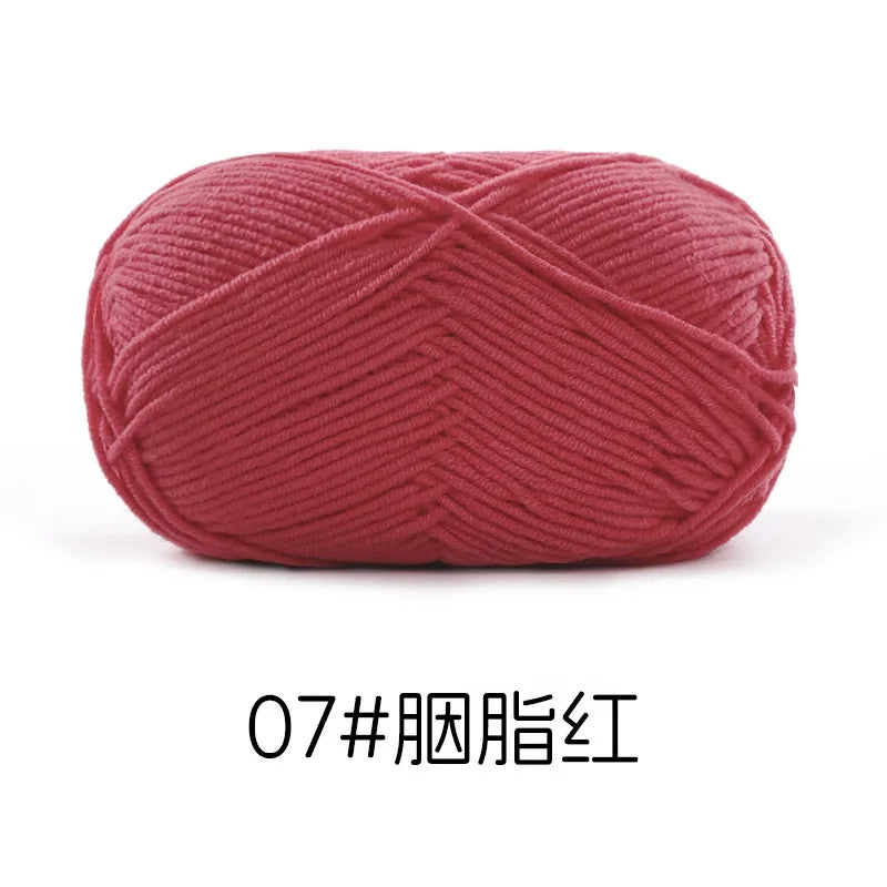 Pelote de Fil de Coton de Lait Peigné à 4 Brins, Laine Douce pour Crocheter et Tisser à la Main, 50g Chacun. 120M)