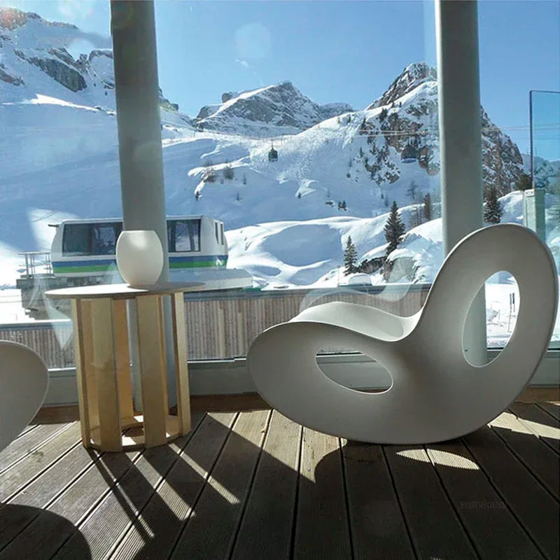 Chaise longue en plastique légère et luxueuse, Chaise à bascule d'extérieur moderne, créative, paresseuse, pour loisirs, maison, balcon, salon