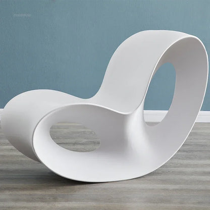 Chaise longue en plastique légère et luxueuse, Chaise à bascule d'extérieur moderne, créative, paresseuse, pour loisirs, maison, balcon, salon