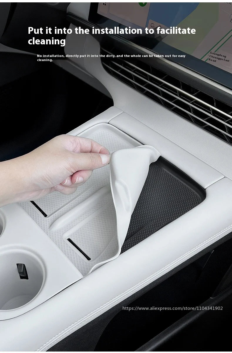 Xiaopeng-Coussin en silicone de charge sans fil, intérieur de protection, contrôle central, tasse à eau, adapté pour Xpeng G6