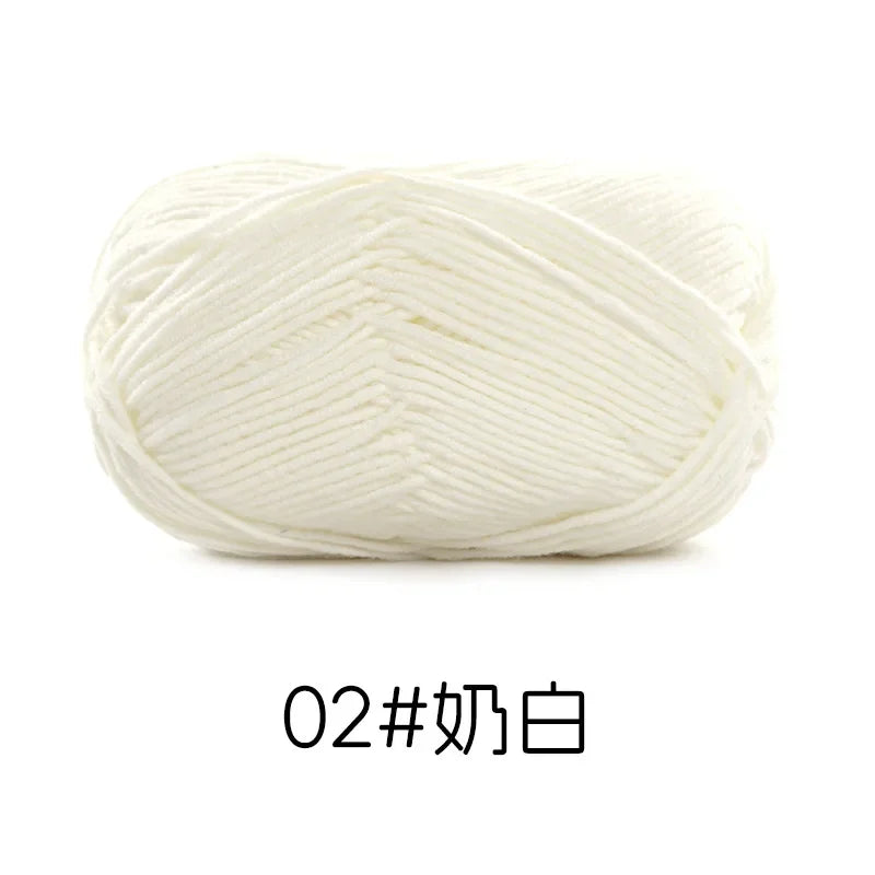 Pelote de Fil de Coton de Lait Peigné à 4 Brins, Laine Douce pour Crocheter et Tisser à la Main, 50g Chacun. 120M)
