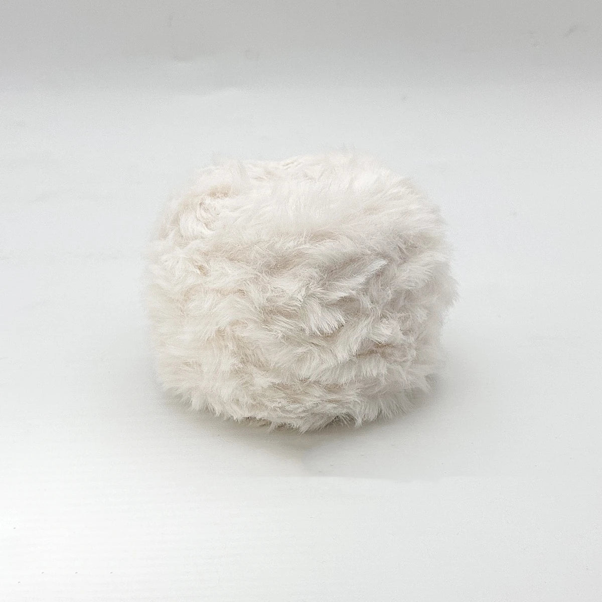 Fil de fourrure Super doux, 1 œuf de 100 grammes, fil de fausse fourrure épais et moelleux pour cils, accessoires et couvertures pour écharpe tricotée au Crochet