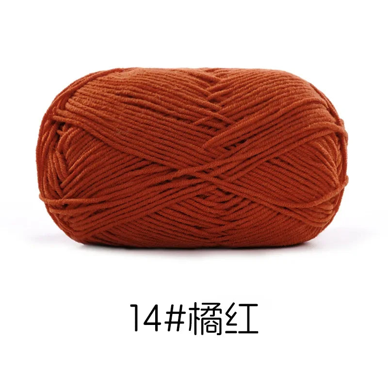 Pelote de Fil de Coton de Lait Peigné à 4 Brins, Laine Douce pour Crocheter et Tisser à la Main, 50g Chacun. 120M)